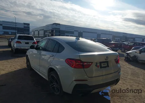 2015 BMW X4 xDrive28I z USA, uszkodzony, nr VIN 5UXXW3C53F0M89233